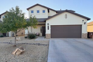 1418 Santa Thomas St in Las Cruces, NM - Building Photo