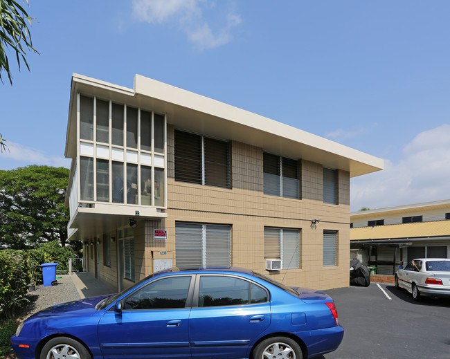 1238 Palolo Ave in Honolulu, HI - Building Photo - Building Photo