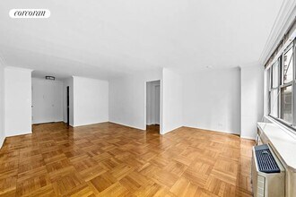 209 E 56th St in New York, NY - Building Photo - Building Photo