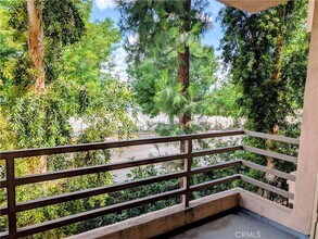 6815 Remmet Ave, Unit 222 in Los Angeles, CA - Building Photo - Building Photo