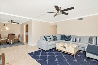 1155 Sandpiper St in Naples, FL - Building Photo - Building Photo