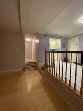 57 Broadlawn Park, Unit 7 in Chestnut Hill, MA - Building Photo - Building Photo