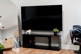 6044 N Winthrop Ave, Unit ID1359788P in Chicago, IL - Building Photo - Building Photo