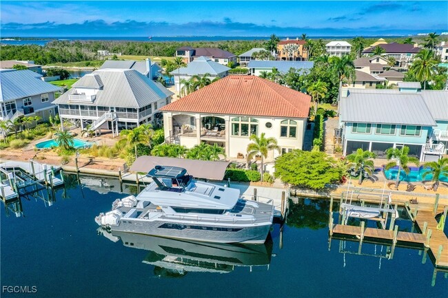 18291 Deep Passage Ln in Fort Myers Beach, FL - Building Photo - Building Photo