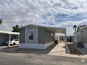 3601 E Wyoming Ave in Las Vegas, NV - Foto de edificio - Building Photo