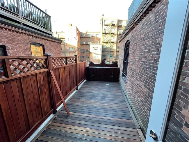 437 Marlborough St in Boston, MA - Building Photo - Building Photo