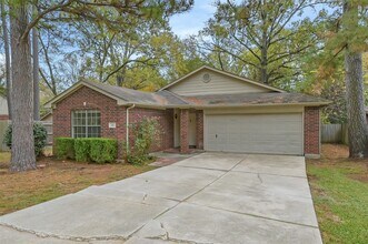 318 Paradise Ln in Montgomery, TX - Building Photo - Building Photo