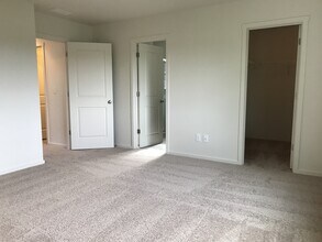 13114 NE 56th Cir in Vancouver, WA - Building Photo - Building Photo