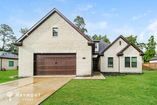 1823 Black Bear Dr in Crosby, TX - Building Photo