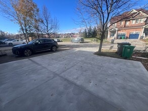 3896 Skyview St in Mississauga, ON - Building Photo - Building Photo