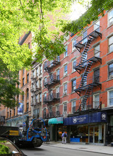 226-228 E 59th St in New York, NY - Building Photo - Primary Photo