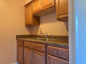 8 Kenny Ct, Unit 12 in Milford, OH - Building Photo - Building Photo