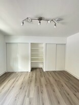 15484 Moorpark St, Unit 5 Apartamentos