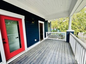 1107 E 38th St in Savannah, GA - Building Photo