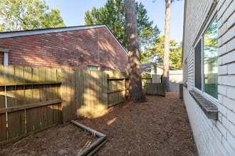 9418 Wandsworth Dr in Spring, TX - Building Photo - Building Photo