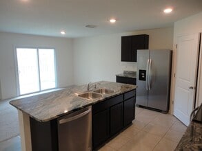19062 NW 165th Ln in High Springs, FL - Building Photo - Building Photo