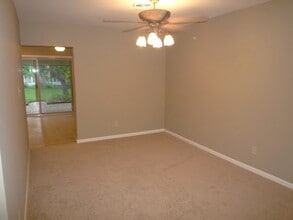 1023 Falcon Dr in Columbia, MO - Building Photo - Building Photo