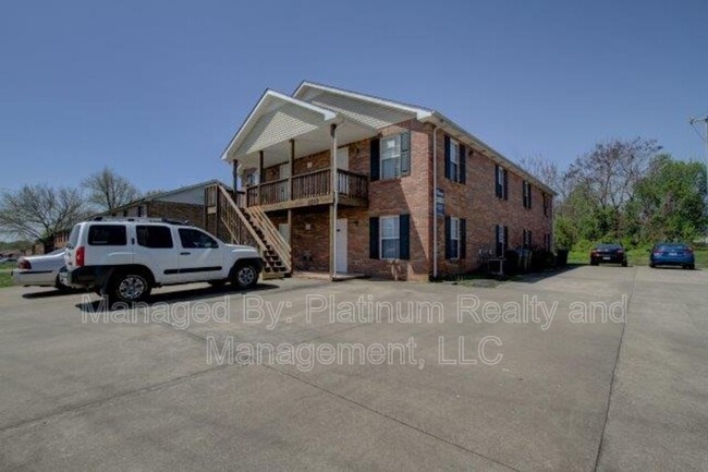 3292 Tower Dr in Clarksville, TN - Building Photo - Building Photo