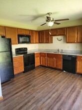 5 Cherry Tree Ln, Unit 5 in Glen Carbon, IL - Foto de edificio - Building Photo