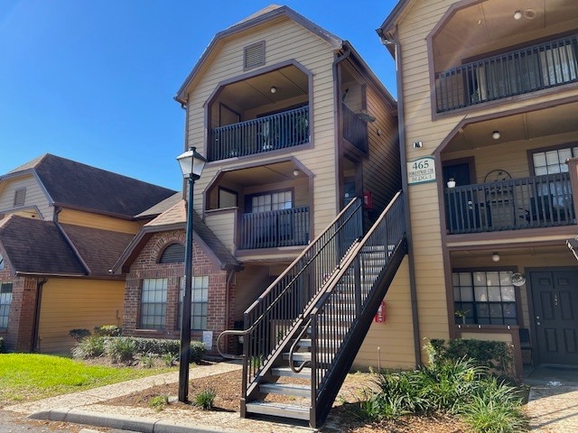 property at 465 Forestway Cir