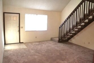 818 White Oak Dr in O'Fallon, IL - Building Photo - Building Photo