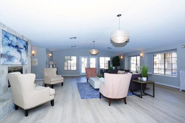 Sunset Springs Apartments in Las Vegas, NV - Building Photo - Interior Photo