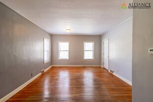 1609 Poyntz Ave in Manhattan, KS - Building Photo