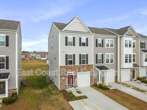 51 Horace Ct in Bunker Hill, WV - Building Photo - Building Photo