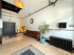 103 E Pittsburgh St in Greensburg, PA - Foto de edificio - Building Photo