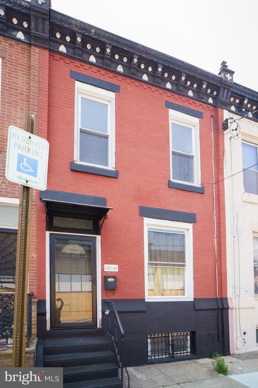 property at 1208 S Carlisle St