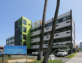 Six Eighty Ala Moana in Honolulu, HI - Building Photo - Building Photo