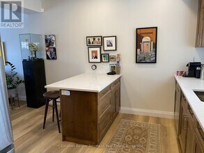 194 Norfolk St in Guelph, ON - Building Photo - Building Photo