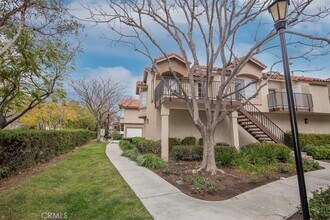 29 Blue Oak, Unit 95 in Rancho Santa Margarita, CA - Building Photo - Building Photo