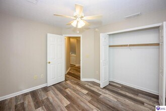 356 Bittersweet Dr in Elizabethtown, KY - Building Photo - Building Photo