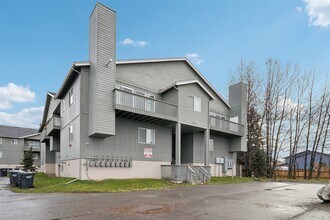 9905 William Jones Cir in Anchorage, AK - Building Photo - Building Photo
