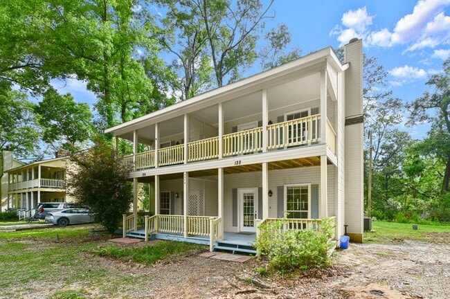 property at 5374 Rosedown Ct