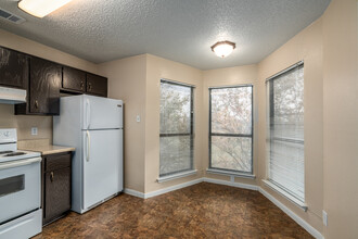 Cedar Station Apartments in Round Rock, TX - Building Photo - Interior Photo