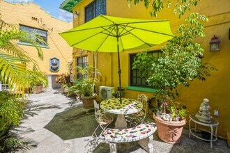 1222 Salzedo St in Coral Gables, FL - Building Photo - Building Photo