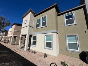 4867 Currant Rdg Ave in Las Vegas, NV - Building Photo - Building Photo