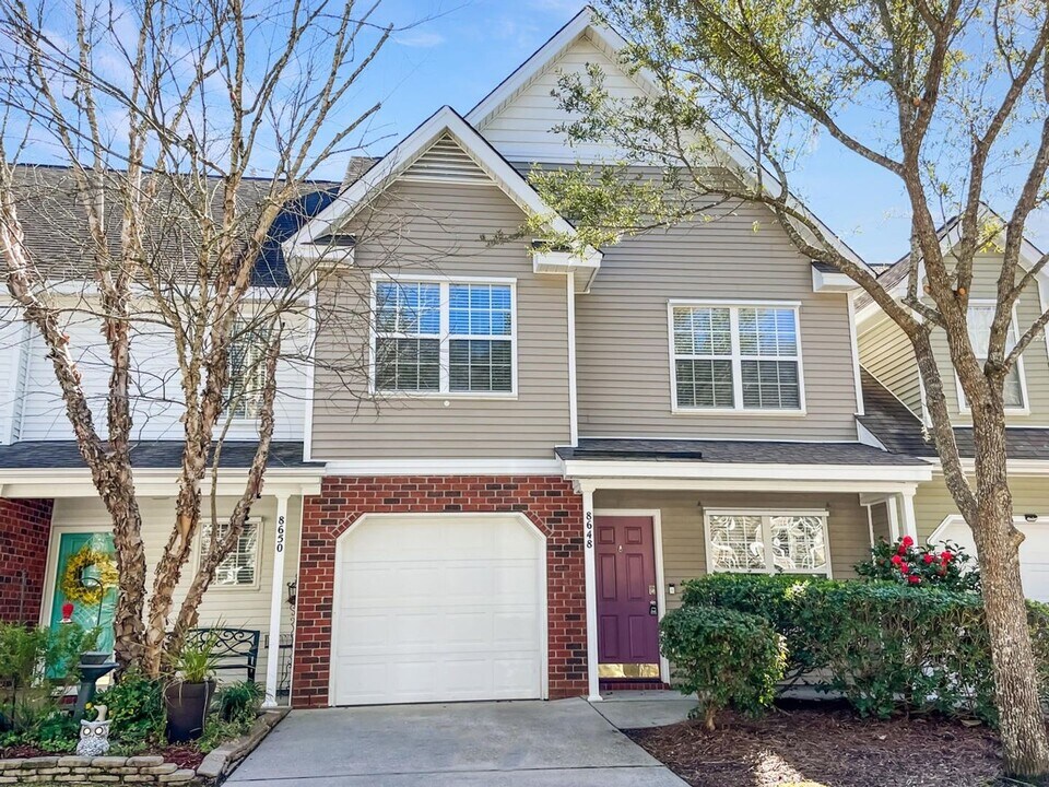 8648 Grassy Oak Trail in North Charleston, SC - Building Photo