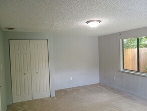 9315 Loras St-Unit -#760 - 9321 Loras St. Unit C in New Port Richey, FL - Building Photo - Building Photo