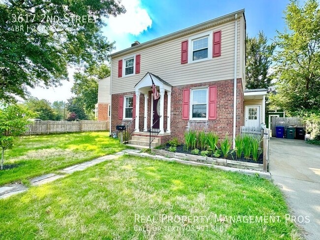 property at 3617 2nd St S