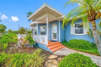 401 Whitcomb Blvd in Tarpon Springs, FL - Building Photo - Building Photo
