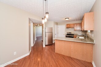 11010 St Rene Rd in Louisville, KY - Building Photo - Building Photo