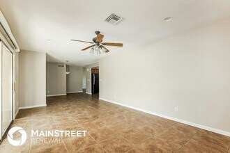 5725 W Yucca St in Glendale, AZ - Building Photo - Building Photo