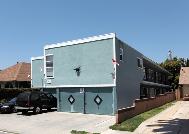 3101 E 5th St in Long Beach, CA - Foto de edificio - Building Photo