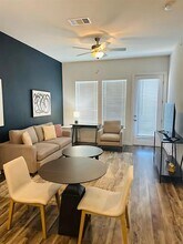 680 Naumann Dr in Leander, TX - Building Photo - Building Photo