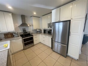 9770 SW 85th Terrace in Miami, FL - Building Photo - Building Photo