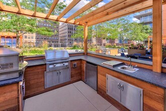 739 S Clark St, Unit 1 in Chicago, IL - Foto de edificio - Building Photo