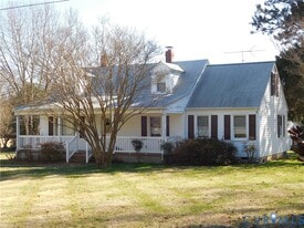 1239 E Jack Jouett Rd in Louisa, VA - Building Photo